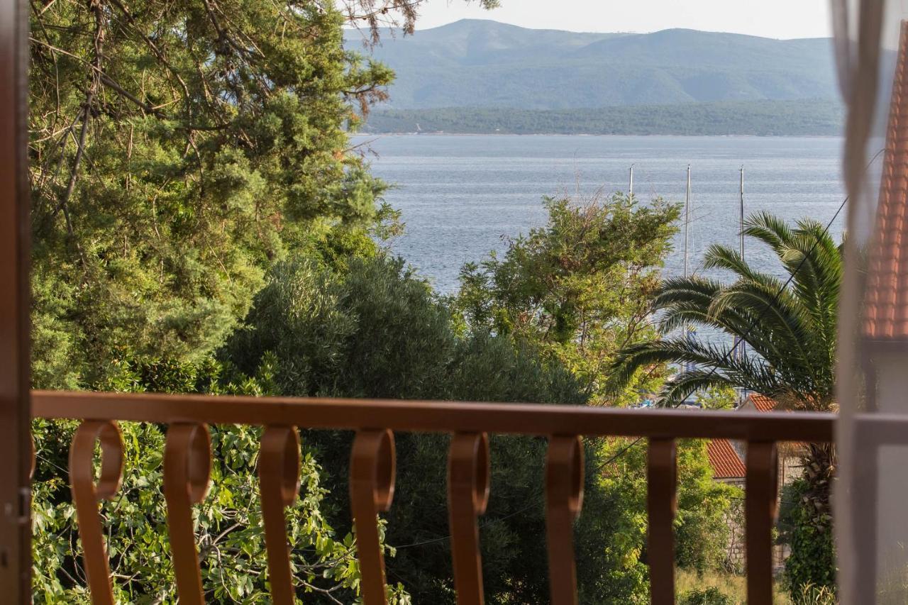 Apartman Sesna Bol Esterno foto